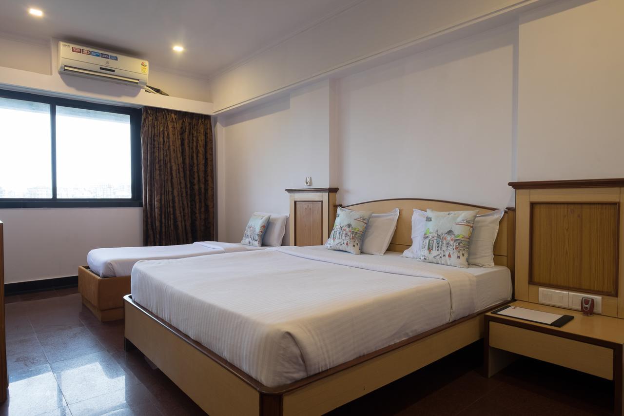 Oyo Flagship 561 Host Inn Мумбаи Экстерьер фото